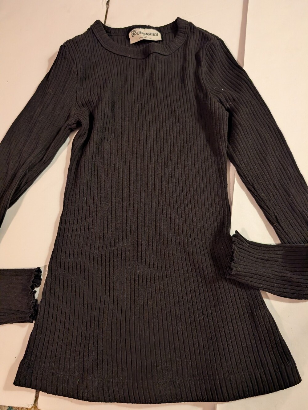 No Boundaries Black Ribbed Top Sz 4-6